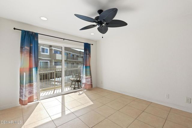 240 E Surfside Drive, Port Hueneme, CA 93041