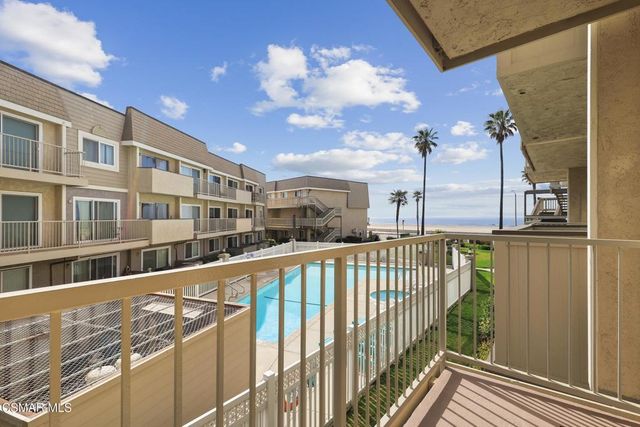 240 E Surfside Drive, Port Hueneme, CA 93041