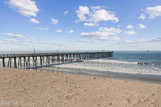 240 E Surfside Drive, Port Hueneme, CA 93041