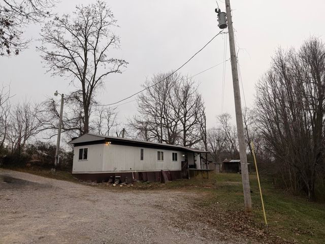 125 Pikeview Lane Pikeview Lane, Albany, KY 42602