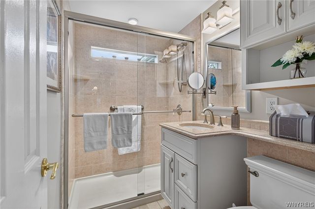 36 Lorfield Dr, Amherst, NY 14226