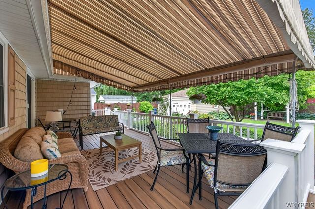 36 Lorfield Dr, Amherst, NY 14226