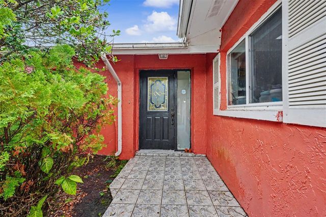 9641 LAKESIDE LANE, Port Richey, FL 34668
