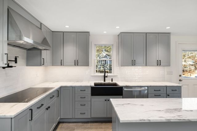 1 Shore Drive, Harwich, MA 02645