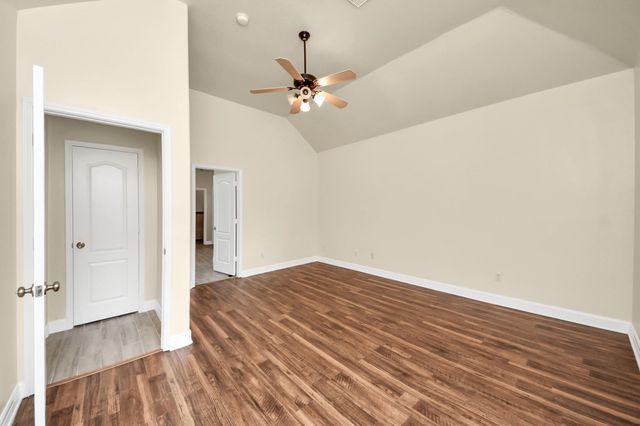 214 Willards Way, Stafford, TX 77477