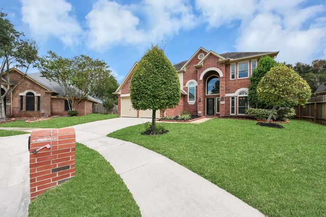 214 Willards Way, Stafford, TX 77477