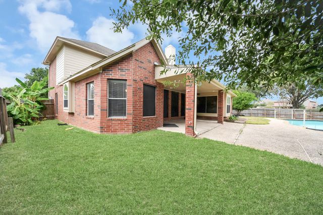214 Willards Way, Stafford, TX 77477
