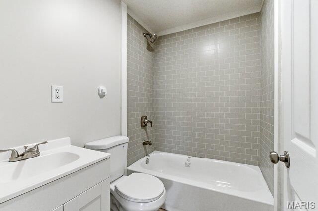 512 W Cherry Street, Winfield, MO 63389
