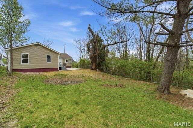 512 W Cherry Street, Winfield, MO 63389