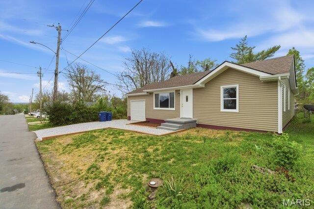 512 W Cherry Street, Winfield, MO 63389