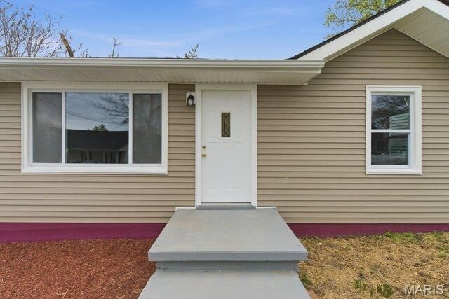 512 W Cherry Street, Winfield, MO 63389