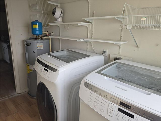 211 RICKENBACKER DRIVE, Sun City Center, FL 33573