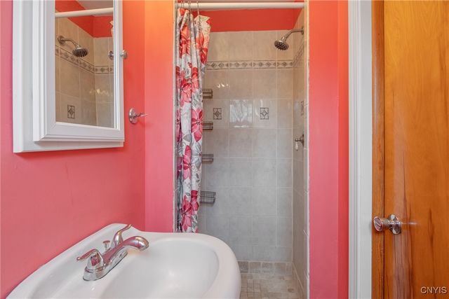 103 Colony Park Drive, Salina, NY 13088