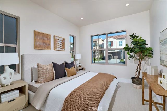 109 Oakstone, Irvine, CA 92618