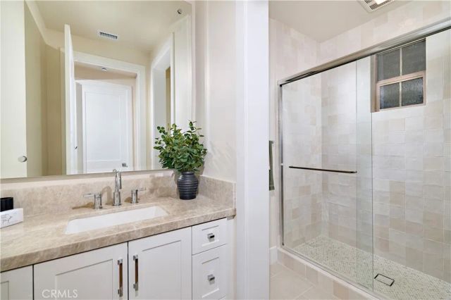 109 Oakstone, Irvine, CA 92618