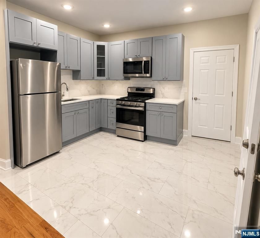 68 Arch Street, Paterson, NJ 07522