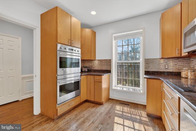 5309 SHERIER PL NW, Washington, DC 20016