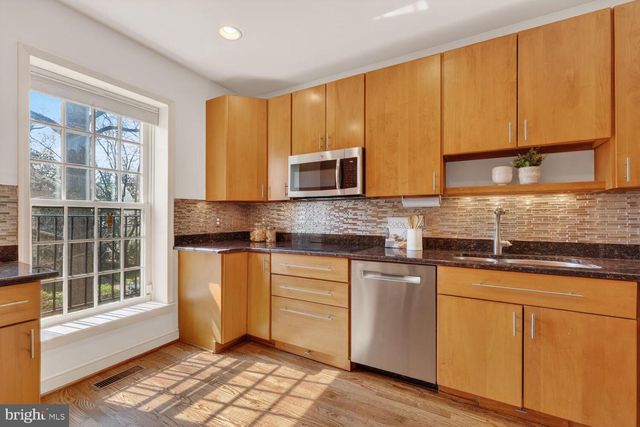 5309 SHERIER PL NW, Washington, DC 20016