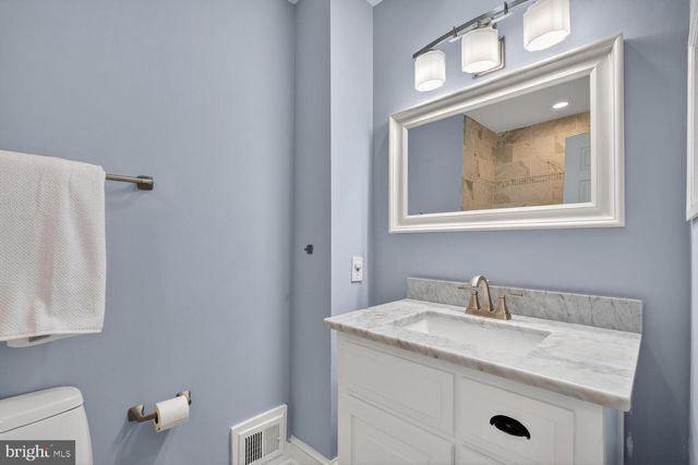 5309 SHERIER PL NW, Washington, DC 20016