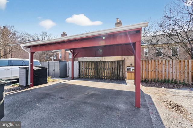 5309 SHERIER PL NW, Washington, DC 20016