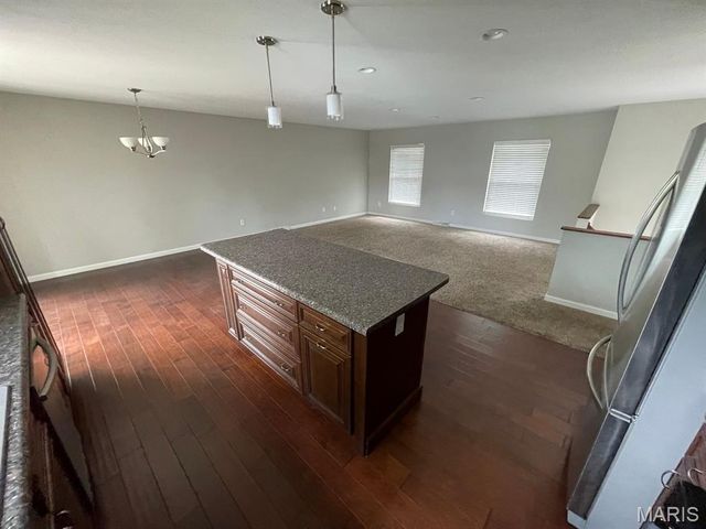 1501 Vicksburg Drive, Belleville, IL 62221