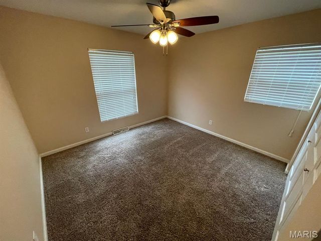 1501 Vicksburg Drive, Belleville, IL 62221