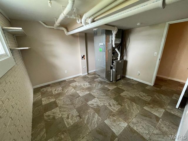 1501 Vicksburg Drive, Belleville, IL 62221