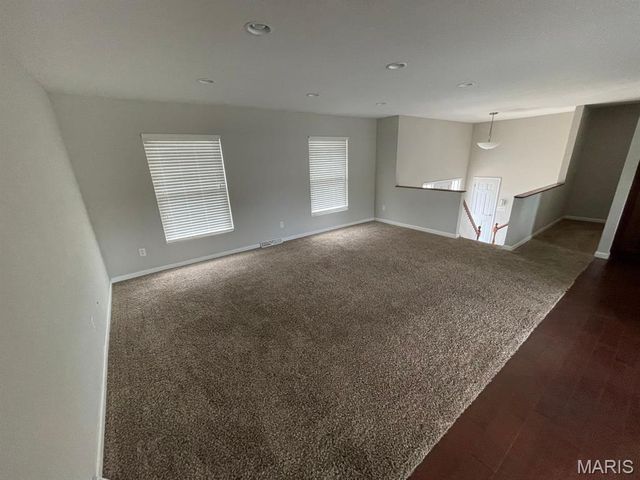 1501 Vicksburg Drive, Belleville, IL 62221