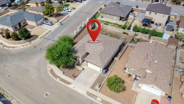 6781 PARQUE DEL SOL Drive, El Paso, TX 79911