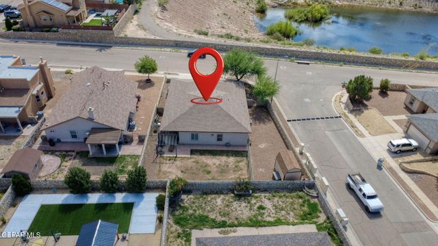 6781 PARQUE DEL SOL Drive, El Paso, TX 79911