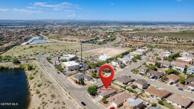 6781 PARQUE DEL SOL Drive, El Paso, TX 79911