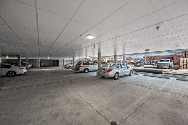 839 Madison Street 201, Oak Park, IL 60302