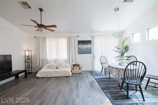 11215 Ivybridge Avenue, Las Vegas, NV 89138