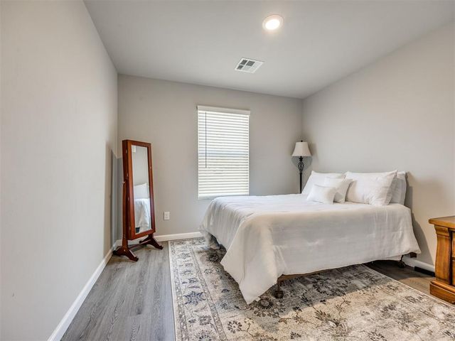 4137 Sara Park Drive, Mustang, OK 73064