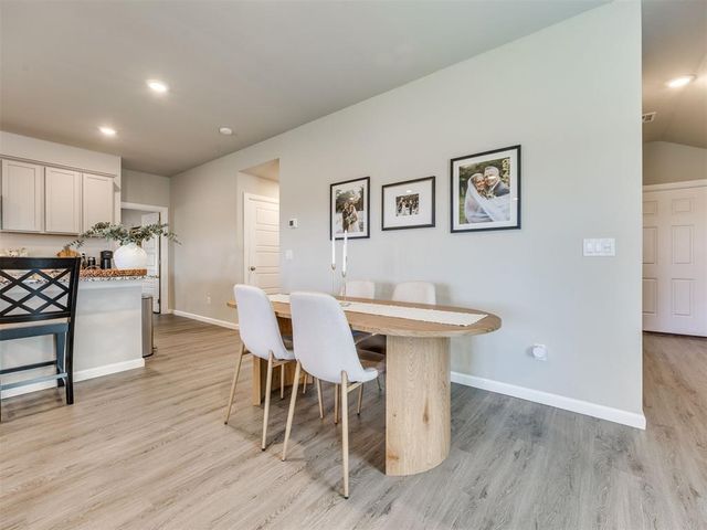 4137 Sara Park Drive, Mustang, OK 73064