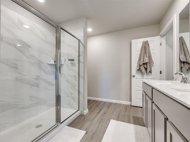 4137 Sara Park Drive, Mustang, OK 73064