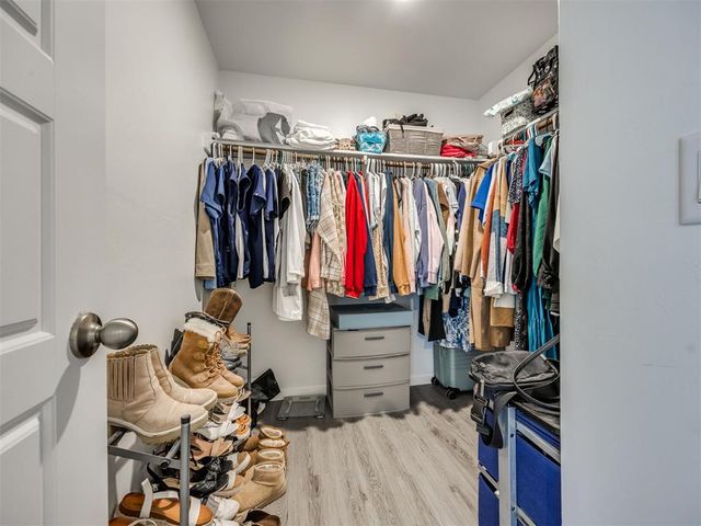 4137 Sara Park Drive, Mustang, OK 73064