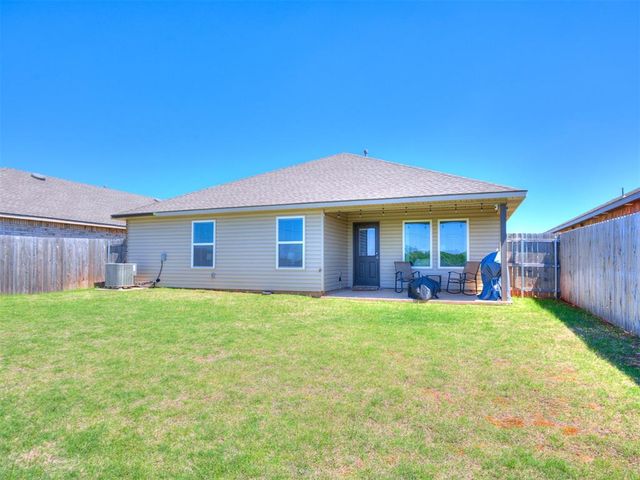 4137 Sara Park Drive, Mustang, OK 73064