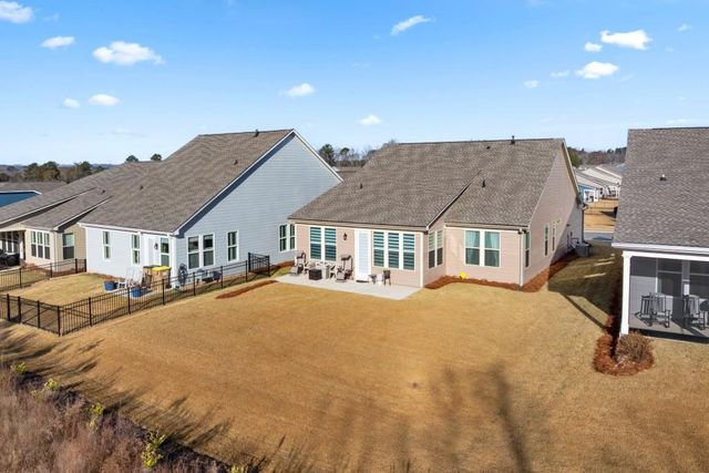 321 Bear Way, Hoschton, GA 30548