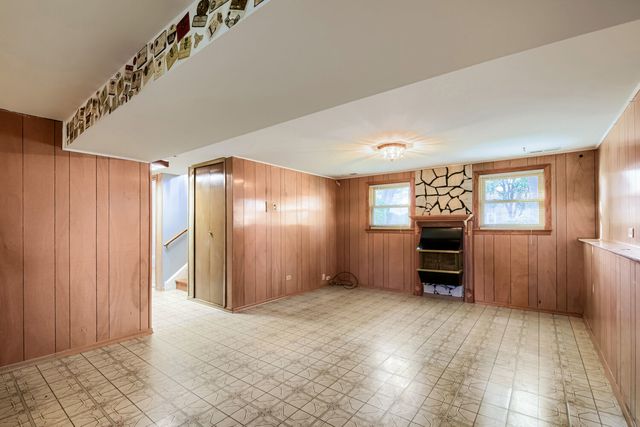 5839 Edward Drive, Oak Forest, IL 60452