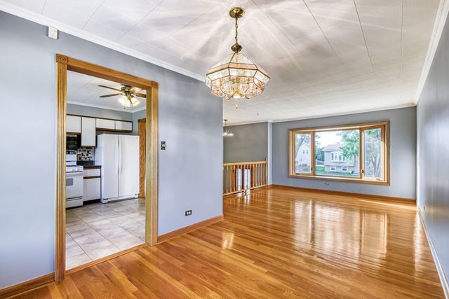 5839 Edward Drive, Oak Forest, IL 60452