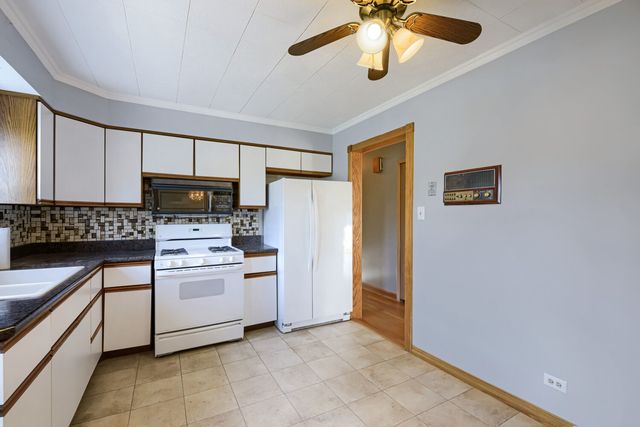 5839 Edward Drive, Oak Forest, IL 60452
