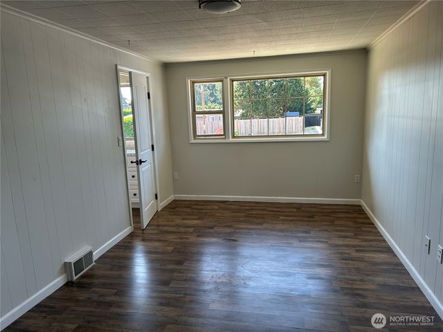 9015 Hipkins Road SW, Lakewood, WA 98498