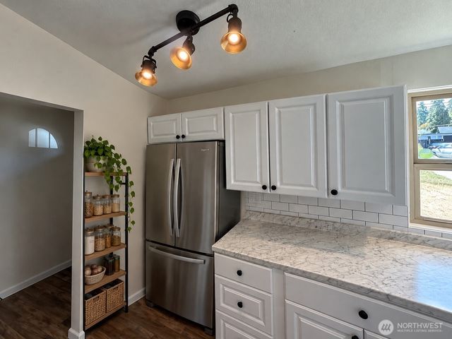 9015 Hipkins Road SW, Lakewood, WA 98498
