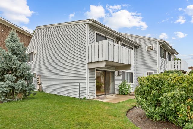 3100 Bayside Drive 3, Palatine, IL 60074