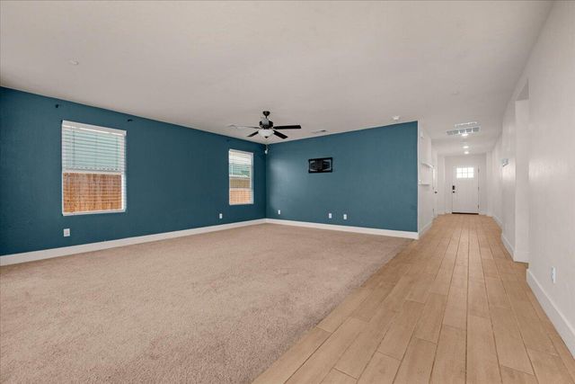 2520 S Spruce Street, Visalia, CA 93292