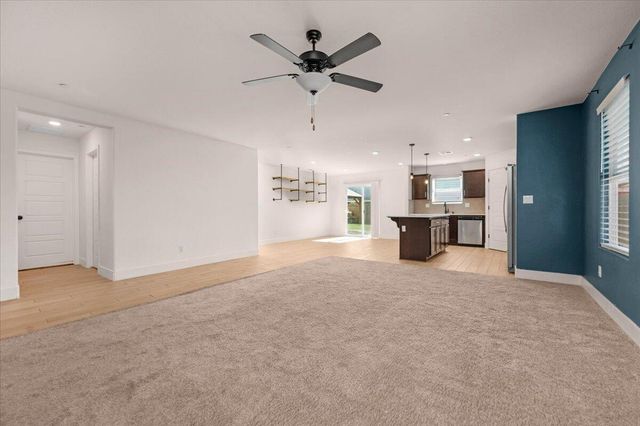 2520 S Spruce Street, Visalia, CA 93292