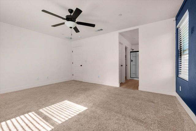 2520 S Spruce Street, Visalia, CA 93292