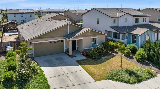 2520 S Spruce Street, Visalia, CA 93292