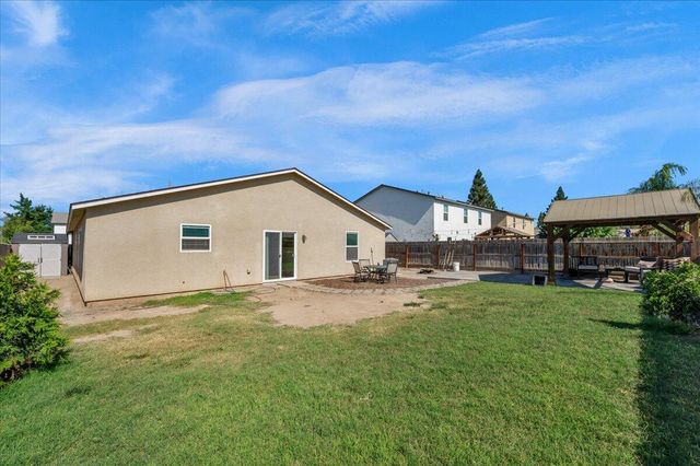 2520 S Spruce Street, Visalia, CA 93292
